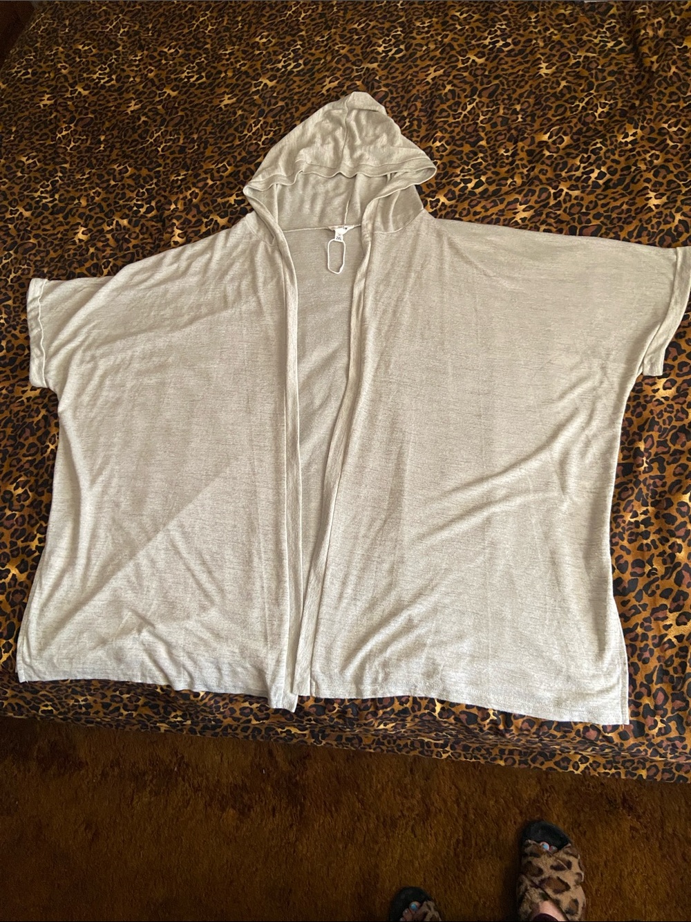 Heyson Light Gray Hooded Women's Cardigan Sweater with Cuffed Sleeves.